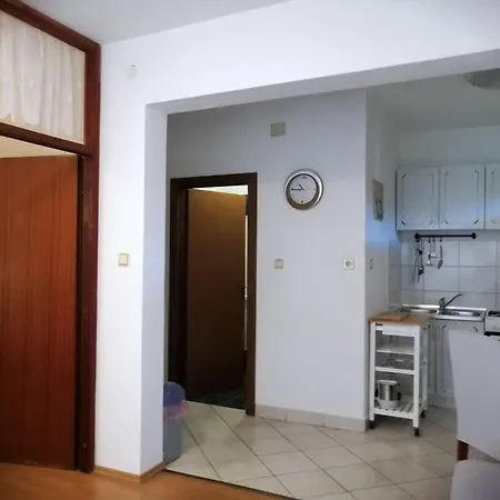 With Parking Space Valbandon, - 7355 Apartamento