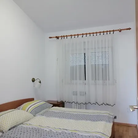 Apartamento With Parking Space Valbandon, - 7355 *