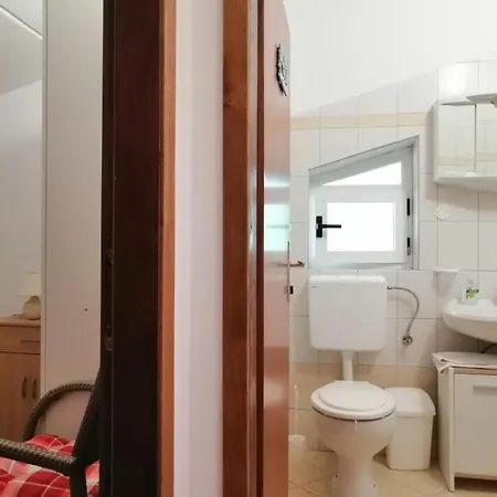 With Parking Space Valbandon, - 7355 Apartamento Fažana
